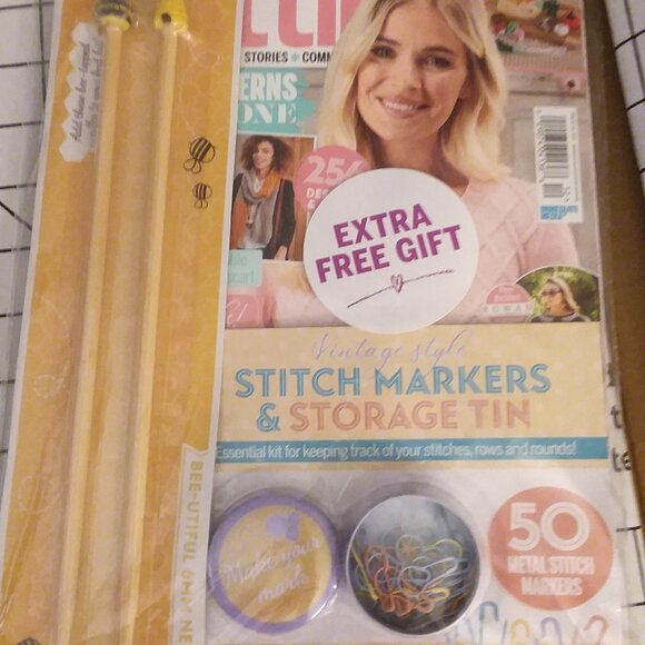 Simply Knitting magazine Issue 212 with knitting needles, stitch markers, etc - Picture 1 of 6